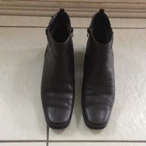 St. John's Bay brown Ankle Boots